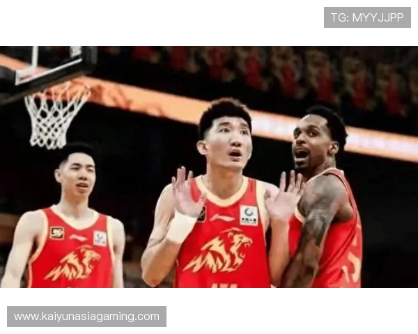 广厦男篮91-67大胜山西，孙铭徽复出胡金秋险受伤 半决赛对阵深圳